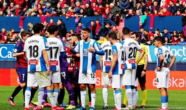  科隆主场零封沙尔克取得保级关键战役  