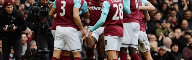  铁锤帮发威，西汉姆联主场力擒阿斯顿维拉