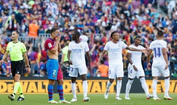  意甲金靴争夺白热化四大射手差距缩小  