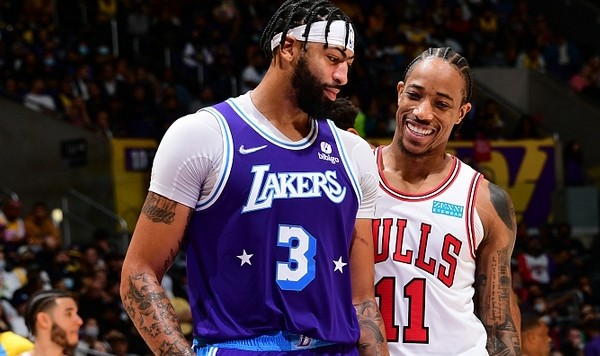  公牛德罗赞40分，加时惜败黄蜂  