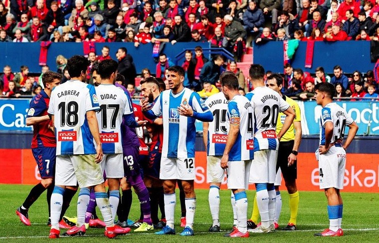  科隆主场零封沙尔克取得保级关键战役  